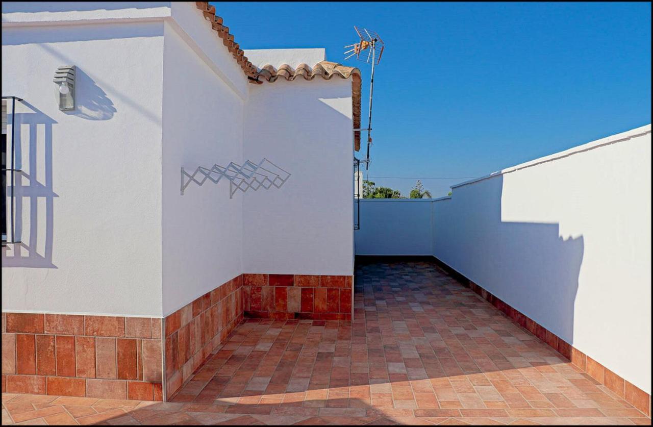 Casa Colorado Con Piscina Villa Конил-де-ла-Фронтера Екстериор снимка